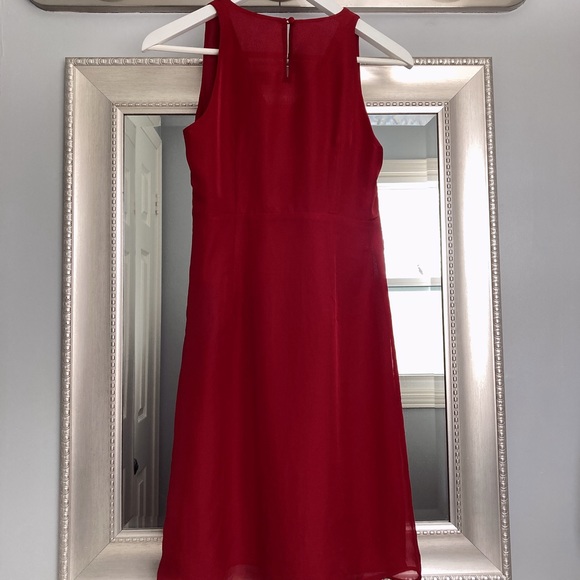 Ann Taylor Loft V-neck Sleeveless Chiffon Dress - Picture 2 of 3